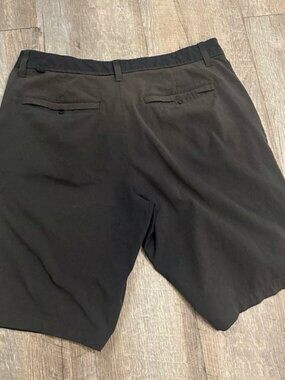 Lululemon Short Mens 34 Commission Relaxed 11 Inch Inseam Golf Chino